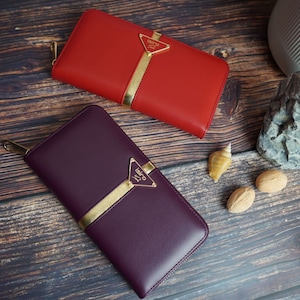 isiro Genuine Leather Travel Purse RFID secured with Gift Box
