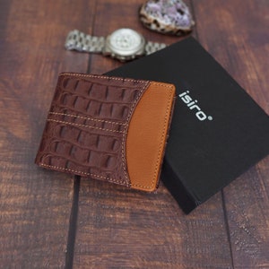 CARTERA DE CUERO para hombre, Cartera grabada, Cartera PERSONALIZADA, Cartera de tarjeta marrón minimalista delgada para hombre con hermosa caja de regalo