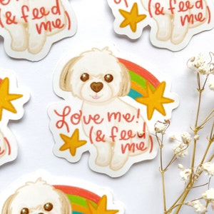 Aimez-moi (et nourrissez-moi) Shih Tzu Autocollant en vinyle imperméable, autocollant pour ordinateur portable