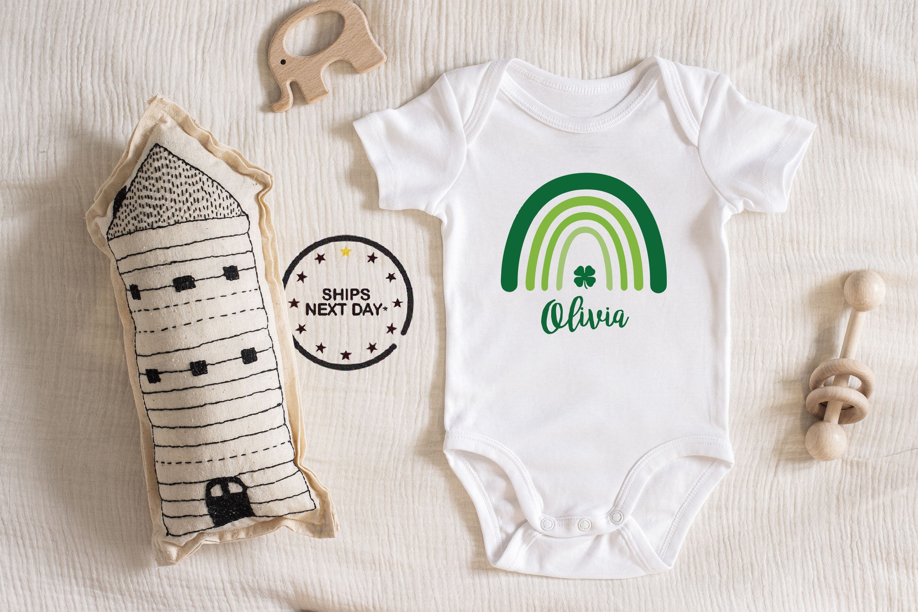 St. Patrick's Day Baby Bodysuit Baby boy girl unisex Clothes New pregnancy announcement baby shower gift idea Bodysuit 185