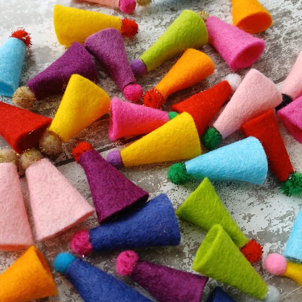 5 pack of mini birthday celebration hats, tiny animal party hats, miniature cake topper hats, birthday cake party hat decorations