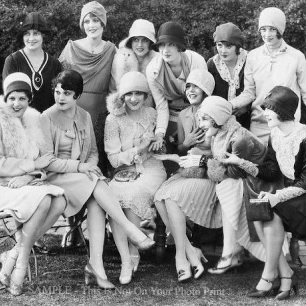 Stylish Women Real Flapper Girls Photo 1920s Flappers Charleston Jazz Prohibition Era Drunk Girl Vintage Photo Print Poster 82B