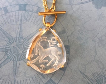 CAPRICORN vintage rare German intaglio glass zodiac pendant