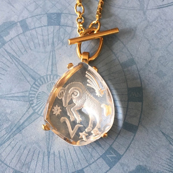 Aries zodiac toggle pendant necklace intaglio German glass rare vintage