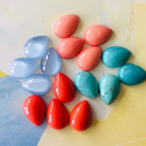 Cabochon a forma di pera in vetro e pietre preziose 18/13, retro piatto in 4 colori, per incollaggio, incastonatura e progetti decorativi fai da te