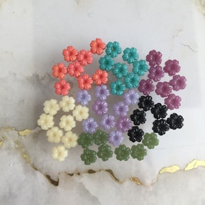 Vintage glazen bloemencabochon, 5,5 mm, gemaakt in West-Duitsland in de jaren 60