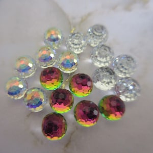 Vintage Swarovski 10 mm Kristall Fireball Cabochon, Art. # 4861 und 4869, verschiedene Farben, hergestellt in den 1980er Jahren.