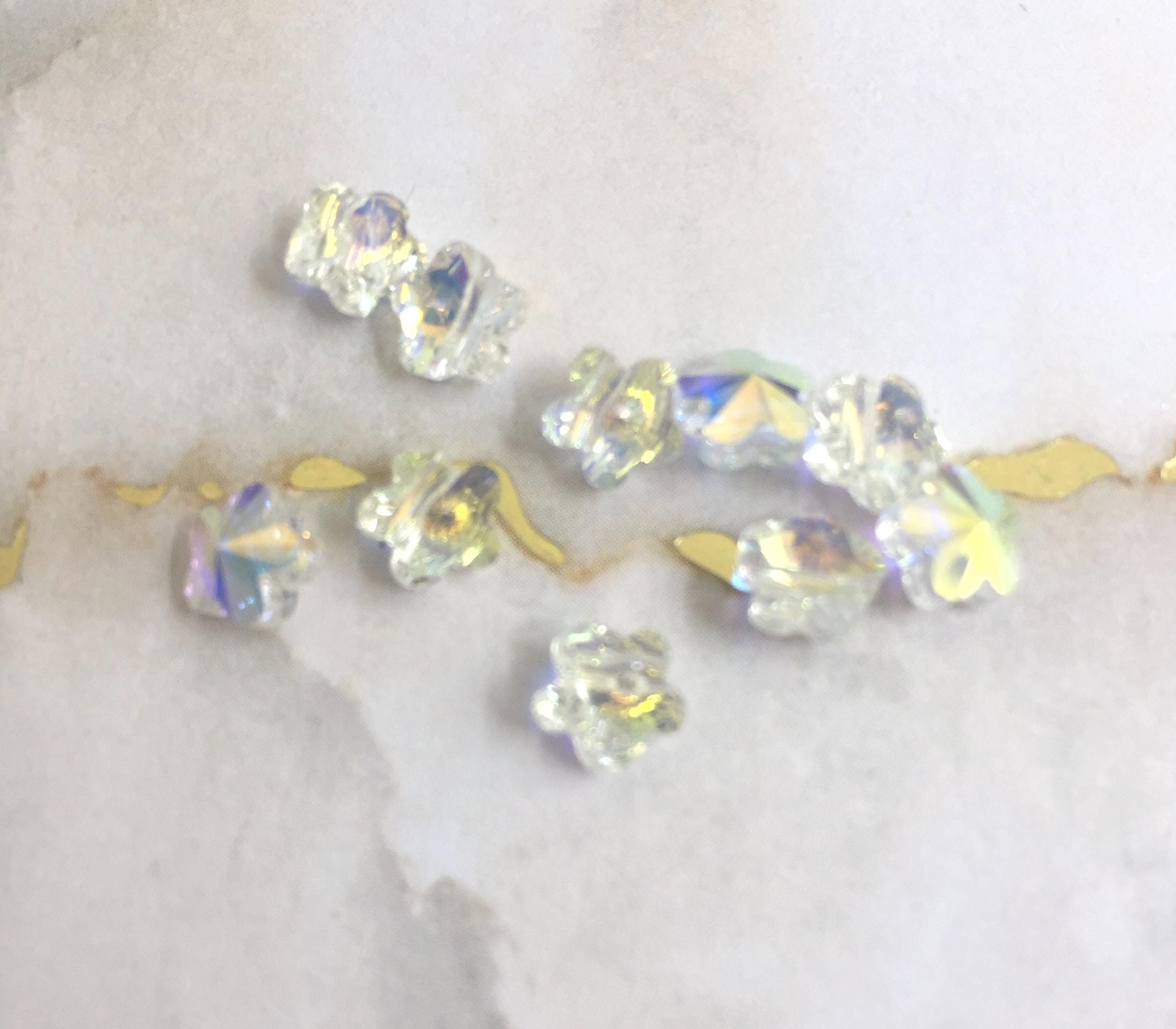 SWAROVSKI シルバーフラワー、カメリアブローチ 106-2674 SWAROVSKI シルバーフラワー、カメリアブローチ 106-2674