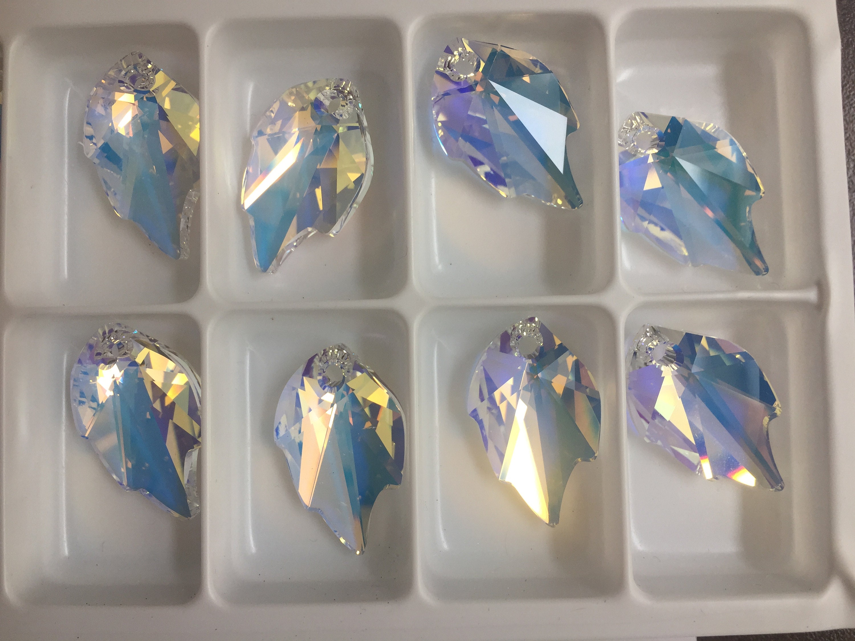 スワロフスキークリスタルリーフペンダント、装飾サンキャッチャー（32