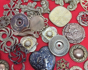 Assorted lot (35 pcs) ornate vintage brass stampings, decorative findings, embellishments, filigree, drops, brass accents.