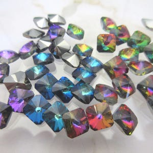 Swarovski vintage articolo 4650, 6-24 pezzi, 8 mm Bermuda, Vitrail Medium e Volcano; per incastonatura, incollaggio, lavorazione di argilla e resina, vetro decorativo