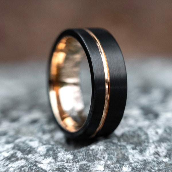 Wolfraam Ring 8mm Geborsteld Zwart met Rose Gold Stripe, Engagement Ring, Mens Wedding Band, Mens Ring