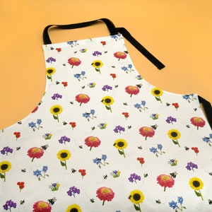 Kitchen Apron in original Bee Garden design image 6