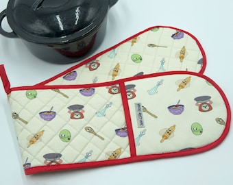 Double oven gloves in original Baking Buddies design