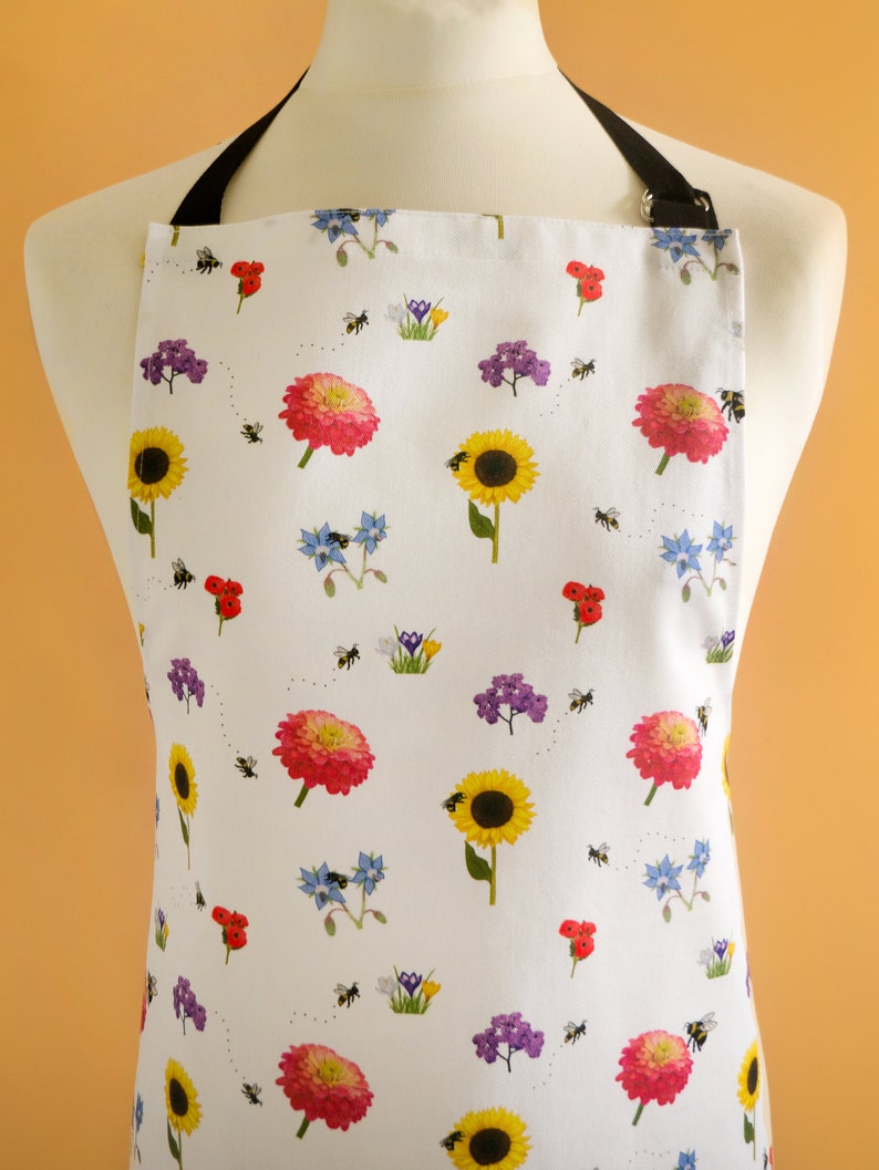 Kitchen Apron in original Bee Garden design image 5