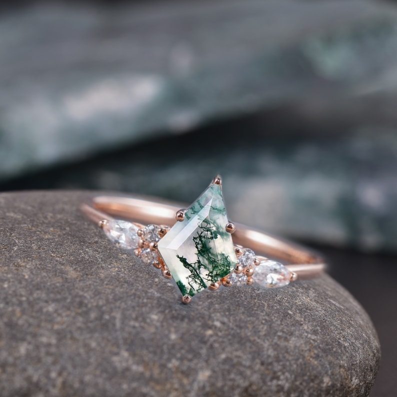 Vintage kite cut green moss agate engagement ring set 14k white gold marquise cut diamond ring for women unique bridal wedding ring set gift image 5