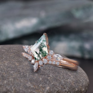 Vintage kite cut green moss agate engagement ring set 14k white gold marquise cut diamond ring for women unique bridal wedding ring set gift image 4