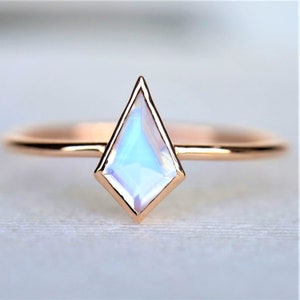 Natural Rainbow Moonstone Kite Shaped Engagement Ring, 925 Sterling Silver Beautiful Kite Ring, Handmade Jewelry Dainty Wedding Ring For Her