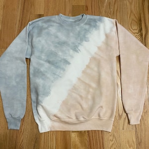 KIDS Custom Tie Dye Shirt // Kids Custom Tie Dye Sweatshirt //  // Girls Tie Dye Sweatshirt // Boys Tie Dye Sweatshirt // Handmade Tie Dye