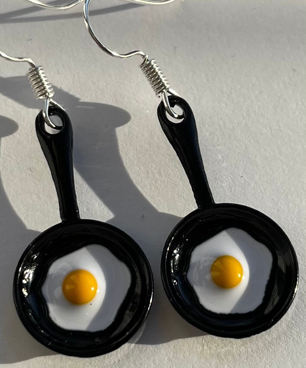 Frying Pan With Egg Earrings