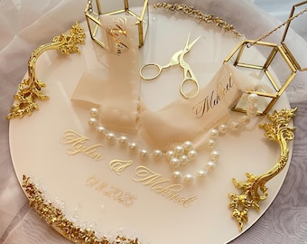 Personalized round acrylic tray with rhinestones and baroque-style handles - Renaissance-style tray - Ring tray - Söz Nisan Tepsi