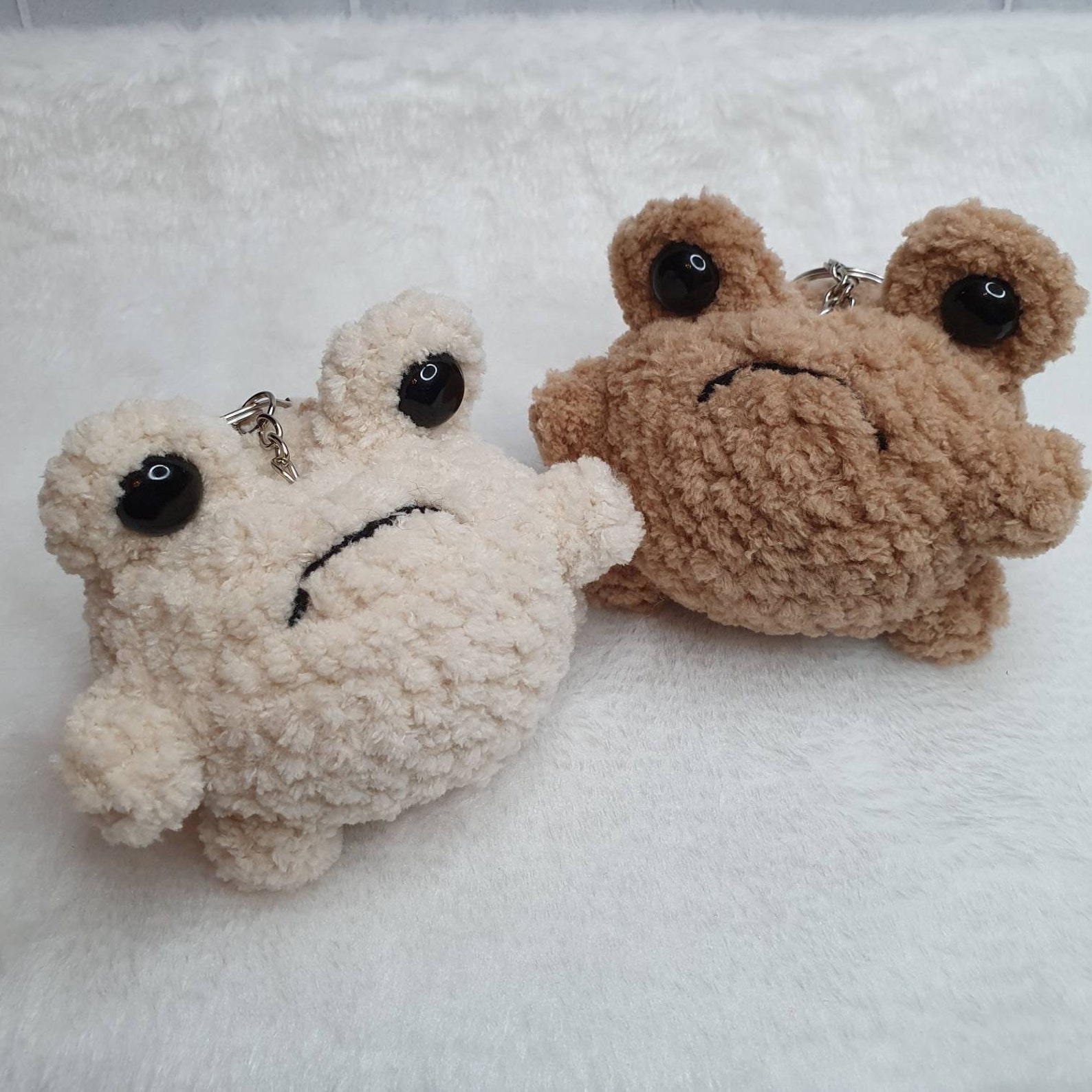 Crochet GRUMPY FROG keychain amigurumi grumpi rain frog cute | Etsy