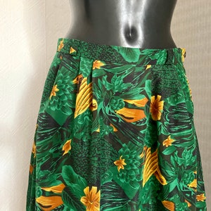 90s Vintage Green Skirt Silky Midi Knee Yellow Flower Bright Summer Skirt Romantic A Line Floral Pattern Skirt Elegant Light Skirt Size M image 3