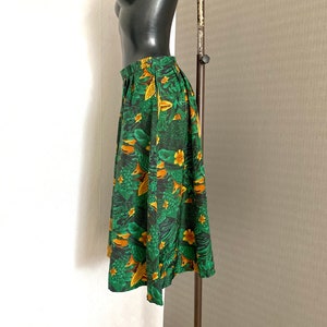 90s Vintage Green Skirt Silky Midi Knee Yellow Flower Bright Summer Skirt Romantic A Line Floral Pattern Skirt Elegant Light Skirt Size M image 6