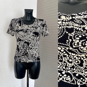 Black and Beige Floral Tank Top Women&#39;s Elastic Abstract Summer Blouse Short Sleeve Top Crew Neckline Pullover Soft Blouse Top Size M/L