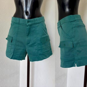 Vintage Turquoise Men&#39;s Shorts 80&#39;s Mid Waist Shorts With Pockets  Men&#39;s Beach Shorts Golf Clothing Mod Style Gentleman Shorts Size M