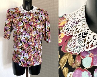 Vintage 80er Jahre lila Floral Bluse Sekretärzwei Teil Button bis Blazer halbe Ärmel weiße Spitze Kragen Lehrer Shirt zurück zur Schule Größe M