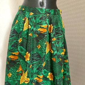 90s Vintage Green Skirt Silky Midi Knee Yellow Flower Bright Summer Skirt Romantic A Line Floral Pattern Skirt Elegant Light Skirt Size M image 5