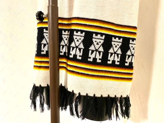 White Knitted Vintage Peruvian Vest Traditional D… - image 8