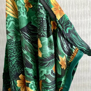 90s Vintage Green Skirt Silky Midi Knee Yellow Flower Bright Summer Skirt Romantic A Line Floral Pattern Skirt Elegant Light Skirt Size M image 10