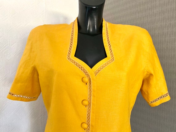 Vintage Yellow Linen Blouse Sweetheart Button Up … - image 3