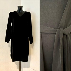 Vtg Midi Schwarz Knie Kleid Romantisches Abendkleid Mit Gürtel Vintage Boho Boho Langarm Abend V Ausschnitt Tunika Kleid Größe S/M