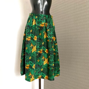 90s Vintage Green Skirt Silky Midi Knee Yellow Flower Bright Summer Skirt Romantic A Line Floral Pattern Skirt Elegant Light Skirt Size M image 2