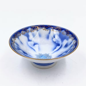 Vintage Fukagawa porcelain tea cup