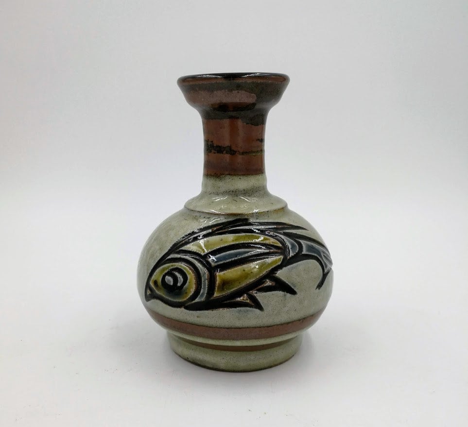 Small Tsuboya Vase by Sumiko Miyagi - Etsy