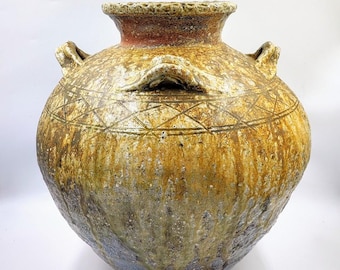 Exceptional Shigaraki Tsubo by Takita Zuiho