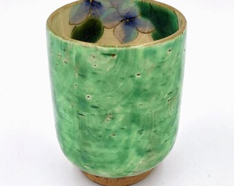 Yunomi cup by Tōan Studio