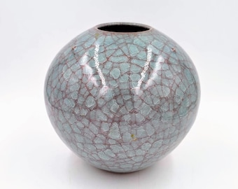 Ice crackle Celadon vase