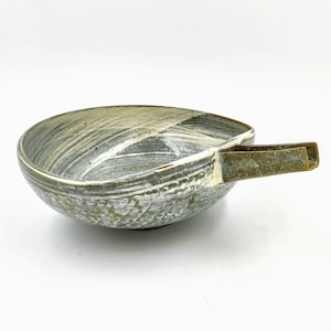 Karatsu Yaki Katakuchi bowl