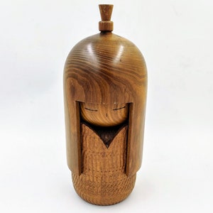 Sosaku Kokeshi doll by Shido Shouzan