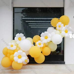 90pcs Due Palloncini Groovy Arco Limone Bianco Margherita Palloncini Compleanno Baby Shower Boho Daisy Party Gender Reveal Anniversario di Matrimonio Decor