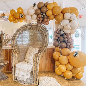 121pcs Bee Balloon Garland Arch Kit Mustard Yellow Caramel Natural Sand Beige Balloons Decorations Baby Shower Gender Reveal Baptism Decor