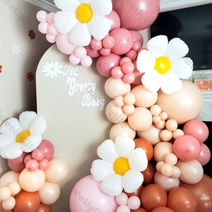 108pcs Dusty Pink Retro Burnt Orange Boho Bridal Shower 1st Birthday Baby Shower Daisy Sfondo Gender Reveal Wedding Balloons Kit catena
