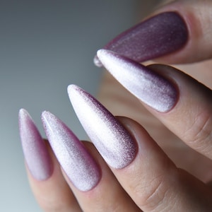 OEIL DE CHAT MAGNÉTIQUE | Violette | Presse brillante sur les ongles | Ensemble fraîcheur printanière de qualité salon | J&#39;aime le gel acrylique | Cadeau pour un rendez-vous d&#39;été | Stylet