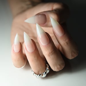 AMERIKAANSE FRANSE Press On Nails, Natural Grown Nails, Natural nail tips, stiletto amandel vierkante squoval kort lang, herbruikbare luxe, cadeau voor afbeelding 2