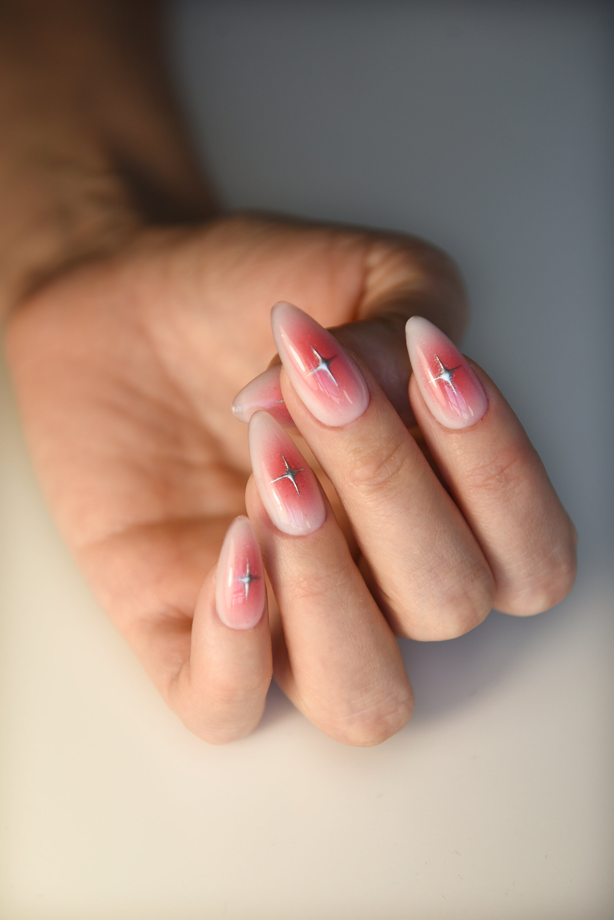 Handmade Silver Stars Press on Nails | Blush Spring, Stiletto Almond Oval -  Etsy Israel, image size:2000x2997